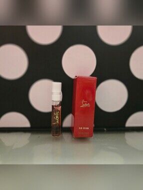✨️Christian Louboutin Le Cuir SAMPLE✨️